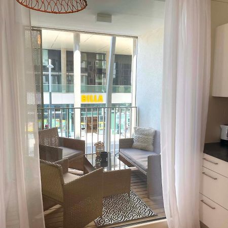 Urban Oasis: Stylische Wohnung Wien Exterior foto